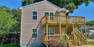 COMPLETELY UPDATED & READY 05-08-26!! 2-Bedroom 2nd Floor Duplex Just Minutes to the Beach! Gallery 1