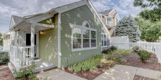 South-Facing End-Unit Ranch Townhome for Rent – Indian Peaks South-Facing End-Unit Ranch Townhome for Rent – Indian Peaks Gallery 1
