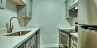 Gilbert Square Gallery 11