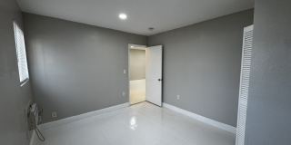 1920 Washington Avenue - 2 Gallery 8