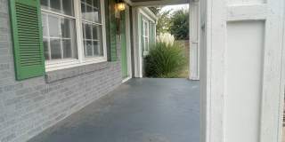 2 bed, 1 bath all updated and includes full size appliances! Walk to Uptown 23rd area! Gallery 6