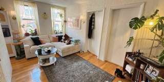 35 Charter Gallery 2