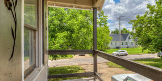 2111 N Linn Gallery 12