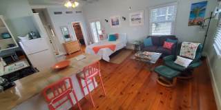 226 NE 1st Avenue unit: Key Lime Suite Gallery 9