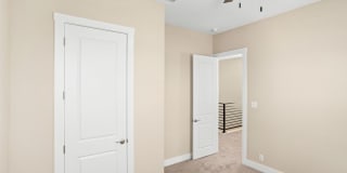 Luxury 3/2.5 Townhome Gallery 25