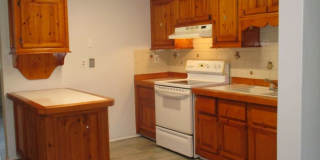 Charming 3 bedroom 2 bathroom Holly Hill Gallery 3