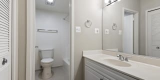 Crystal Plaza Apartments Gallery 34