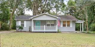 Charming Cottage-Style Home in the Heart of Fairhope, Alabama Gallery 1