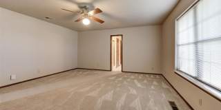 7201 NW 150th Street Gallery 25