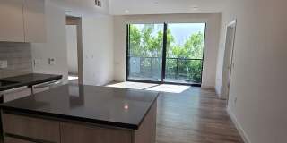 740 S Ridgeley Dr Gallery 6
