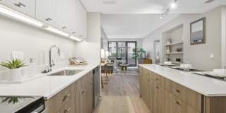 Solaire 8200 Dixon Gallery 15