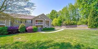 Ivy Hollow Gallery 18