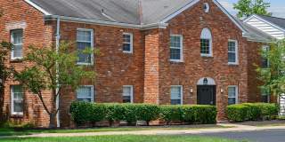 Olde Towne In Kenwood Gallery 23