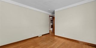 19501 Redfern Street Gallery 6