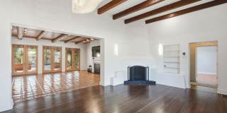Elegant 3-Bedroom Home in Historic Tucson Gallery 12