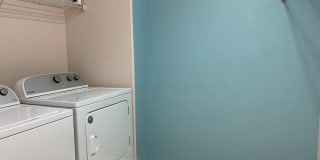 3 Bedroom Updated Townhouse in Fountain Gallery 9