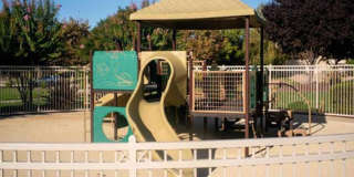 Pleasanton Ponderosa 5 bed+loft / 4 bath, 4 car garage, Small Dogs OK Gallery 56