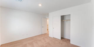 6217 Seastrand Street Gallery 25