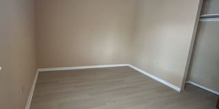 1106-1108 S. Joplin Gallery 20