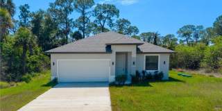 5028 W Tradewinds Circle Gallery 1