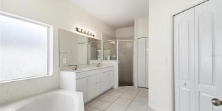 29 EAST DIAMOND DRIVE Gallery 38