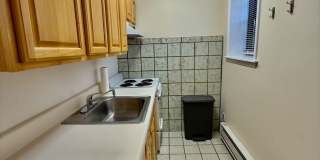 2528 Christian St Gallery 6