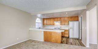 4 Bedroom Home in Henderson! Close to Shopping & Restaurants! Gallery 13