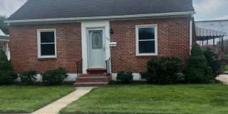 3 bedroom Brick Cape Cod in Carlisle Gallery 1