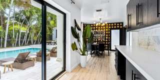 1061 NW North River Dr Gallery 53