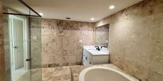 605 Ives Dairy Rd Gallery 29