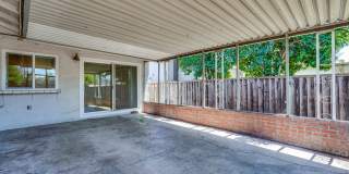 6063 Pineland Avenue Gallery 44