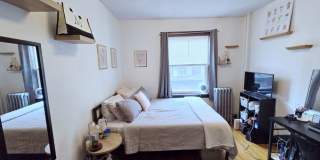 Renovated 3 bed + 2 bath with an office in the heart of Coolidge Corner. Gallery 6