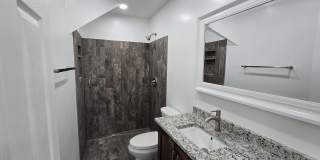 114 100 E Gallery 9