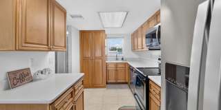 Beautiful Furnished Riverfront Condo Beautiful Furnished Riverfront Condo Gallery 11