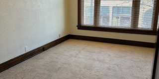 119 1/2 N Broadway - 3 Gallery 7