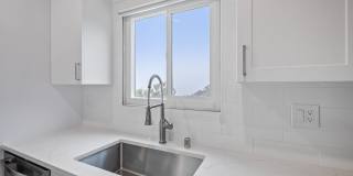 Ocean Edge Laguna Beach Gallery 115