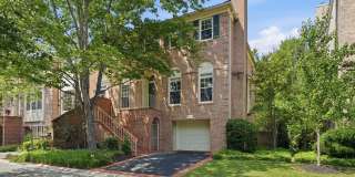 8904 BARROWGATE Court Gallery 2