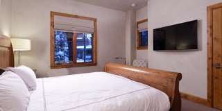 32 Prospector Road Gallery 25