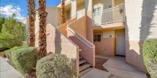 FURNISHED OPTIONAL 2 BEDROOM REMODELED CONDO ON 1ST FLOOR! Gallery 24