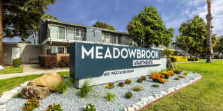 Meadowbrook Apartments Gallery 19