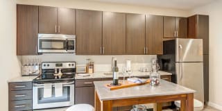 Encore 4505 at Town Center Apartments Gallery 4