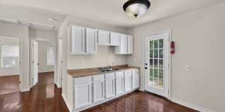 Charming 2BR House in San Antonio Gallery 3