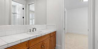 17 Colonial Gallery 20