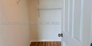 900 SW 8th St Gallery 5