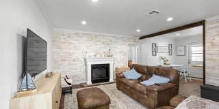 586 DEL MAR Gallery 14