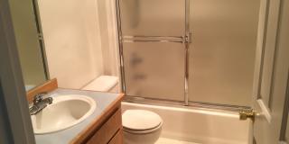 Quiet Eastside 3 Bdrm House, 2 Bath, All appliances in Kitchen, Attached Garage, Fenced Yard Gallery 8