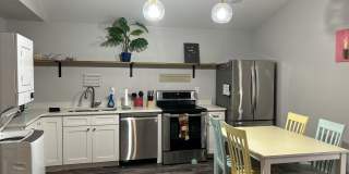 1916 Burlington Avenue North Gallery 3