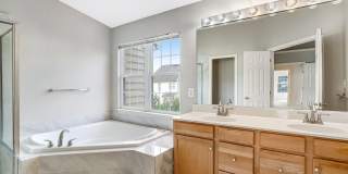 22616 WELBORNE MANOR Square Gallery 26