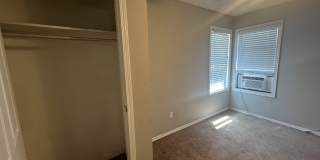 2511 39th Street Gallery 27