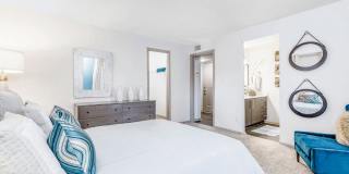 Affordable Housing - Madison Southpark Apartment Homes Gallery 29